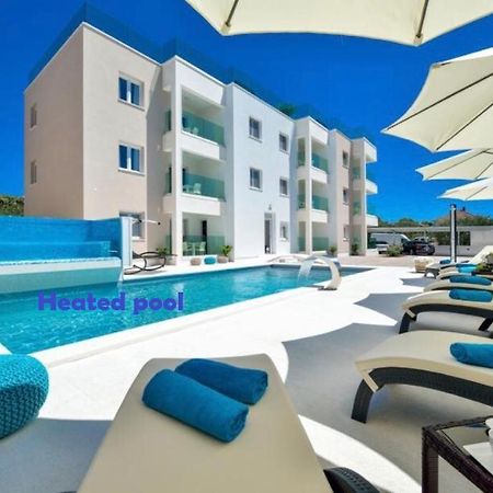 Luxury Apartment Arta-2 With Heated Pool And Jacuzzi Бибинье Экстерьер фото