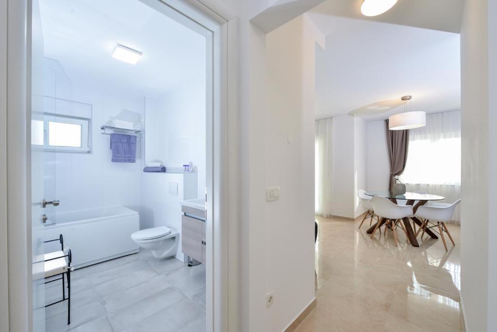 Luxury Apartment Arta-2 With Heated Pool And Jacuzzi Бибинье Экстерьер фото